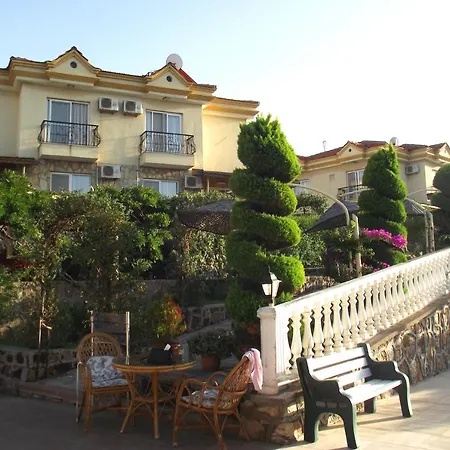 阿利兹度假酒店 度假村 Yenifoca