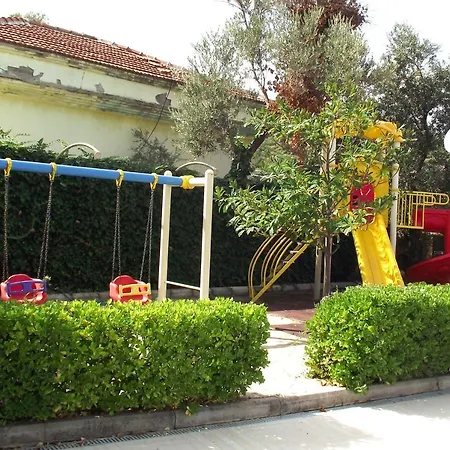 阿利兹度假酒店